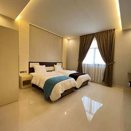 Aalia Hotel Suites 소하르 외부 사진
